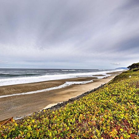 Lincoln City Oceanfront Condo, Near Lincoln Beach! Exterior photo